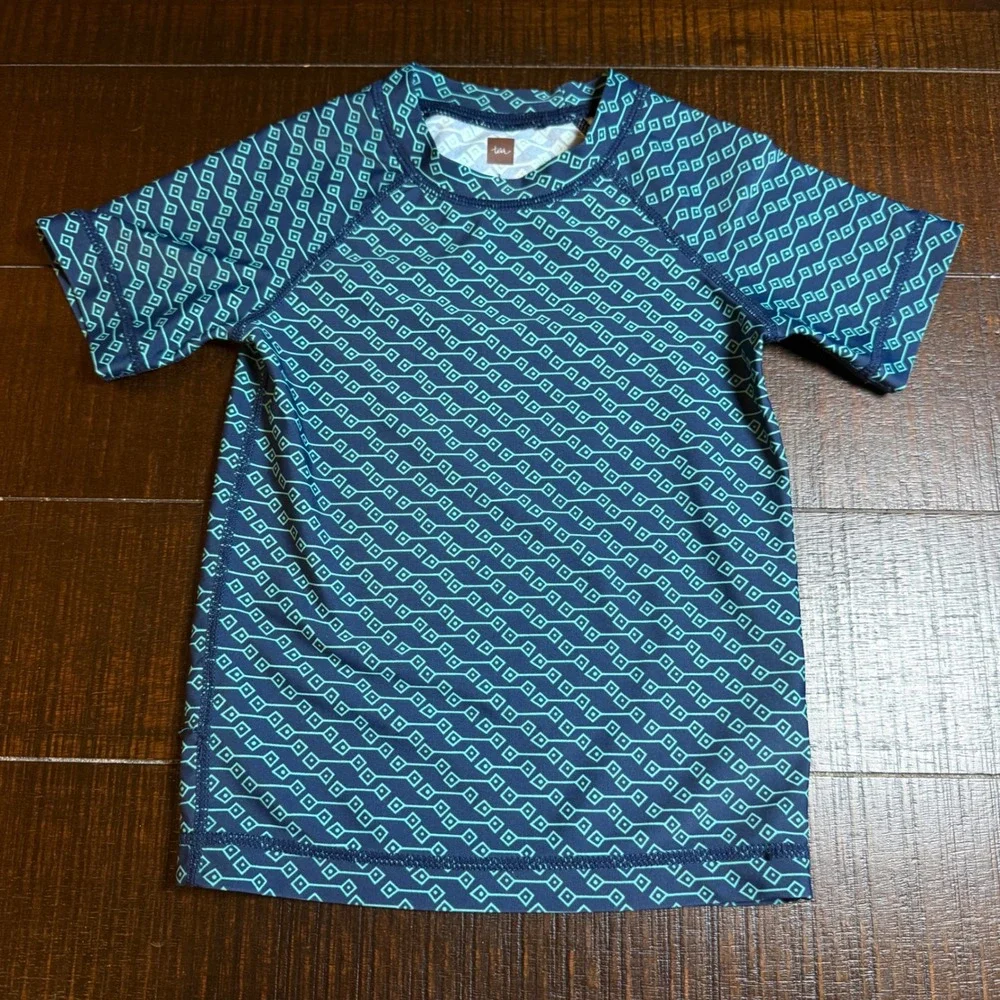 Tea Collection Kids Teal Navy Geometric Diamond Rash Guard Swim Shirt Size‎ 3